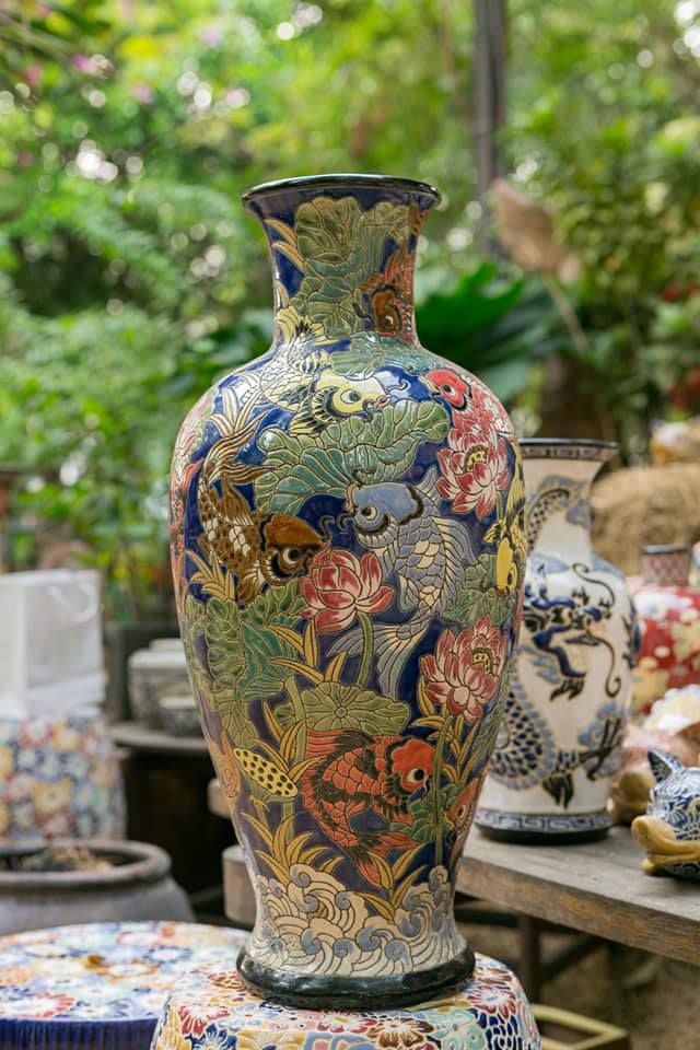  Bình gốm mỹ nghệ, chạm khắc hoa sen và cá, gốm thủ công Nam Bộ, C60 cm 