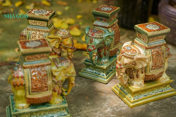  Đôn voi Thủ Biên để bàn vòi xuống, quà tặng gốm cao cấp, Gốm Thủ Biên, Cao 20 x Dài 19cm- SP002146 