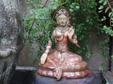  Tượng Quan âm Tara màu đỏ hoàng hôn, C25 x R20cm- 010601m043 