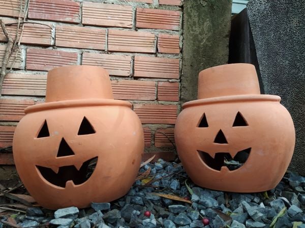  Tượng chú hề đội nón trang trí Halloween, R30xC33 cm- SP000183 