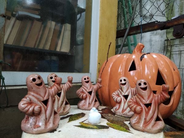  Tượng ma bé lọng trang trí Halloween, H10 cm- 03060m1002 