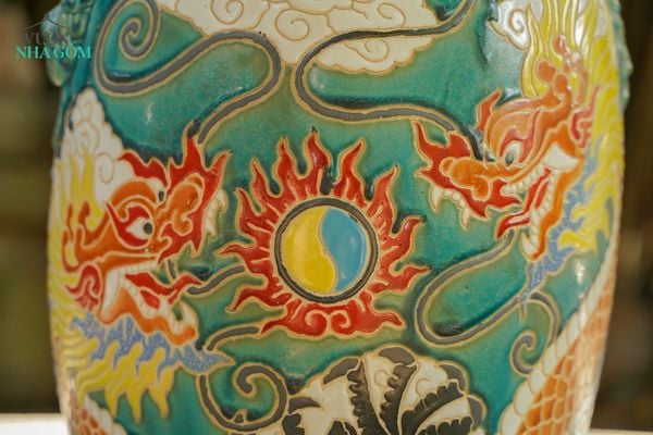  Đôn trống Song Long Tranh Châu tay cầm hình khối, màu xanh ngọc, gốm mỹ nghệ Nam Bộ, C45 x R35cm 