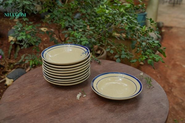  Dĩa nhỏ viền xanh, vẽ tay thủ công, R16xC3- SP002953 