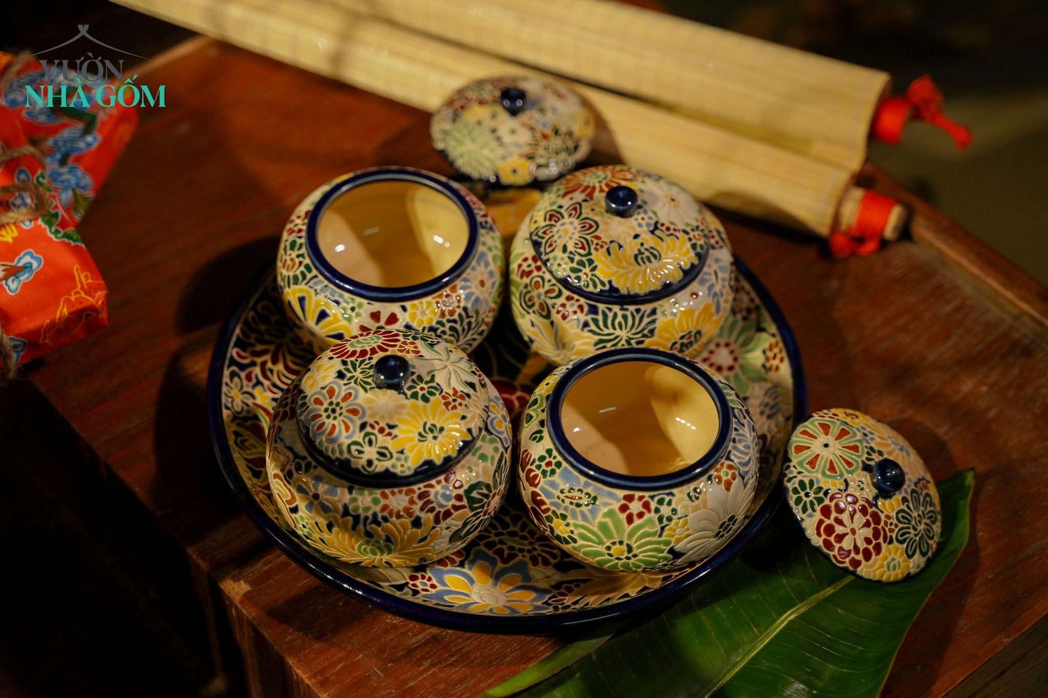  Quà tặng Tết - Bộ Dĩa và Hủ Gốm thủ công khắc Bách Hoa phú quý, quà tặng như ý - SP002161 