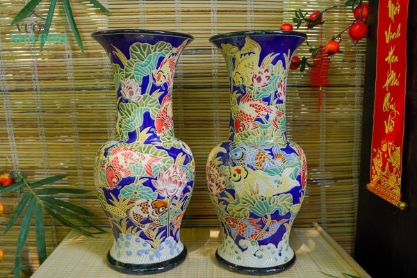  Bình gốm mỹ nghệ, chạm khắc hoa sen và cá, miệng loe, gốm thủ công Nam Bộ, C60 cm - SP000985 