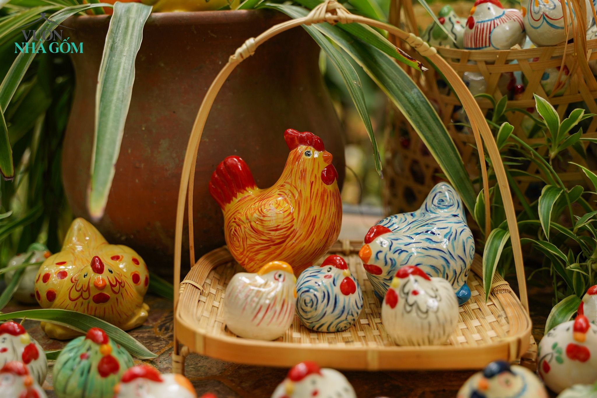 Gia đình Gà gốm ngộ nghĩnh, gốm quà tặng cao cấp, gốm thủ công độc quyền Vuonnhagom.studio