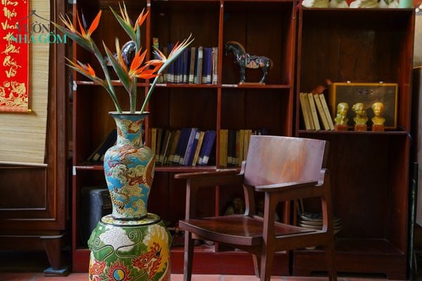  Bình Long tranh Hổ đấu, nền men xanh dương hổ vàng, H43cm, gốm mỹ nghệ Nam Bộ- SP001936 