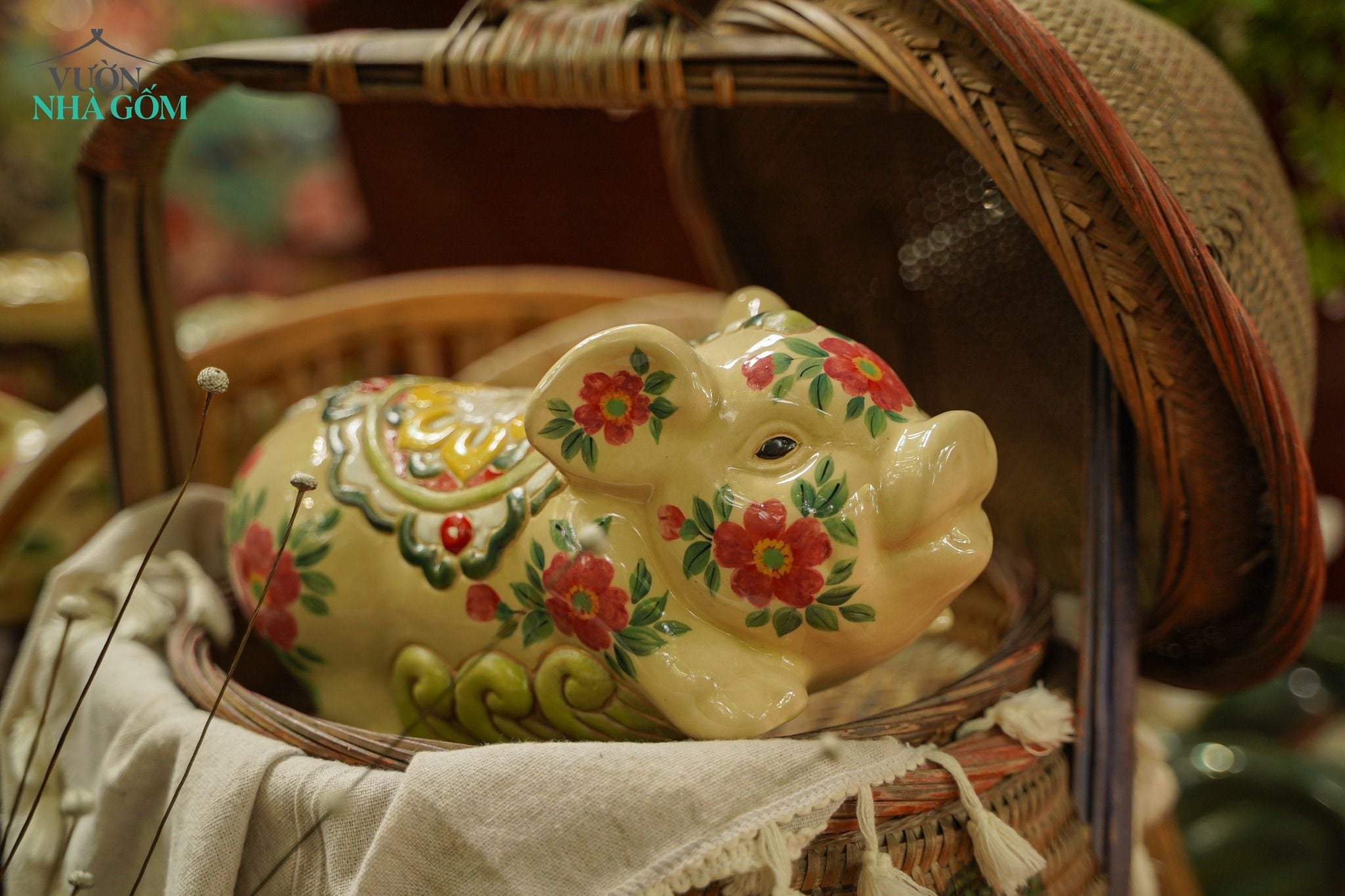  Heo gốm Vẽ tay Thủ Công, gốm Thủ Biên, gốm mỹ nghệ trang trí, làm quà tặng, D28cm- SP003127 