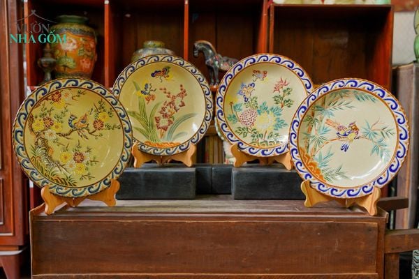  Đĩa mỹ nghệ đề tài Hoa Cúc size nhỏ, gốm thủ công Nam Bộ, D32 cm- 0107c5c076 