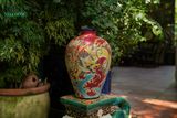  Bình gốm thủ công khắc đề tài Rồng kết hợp Bốn Mùa (Mai, Lan, Cúc, Trúc), Gốm Thủ Biên, C31 x M7cm- SP002792 