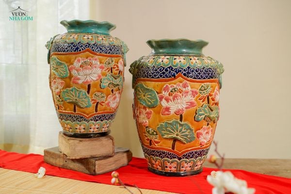  Bình sen đắp nổi men xanh đồng trổ bông, gốm thủ công mỹ nghệ Nam Bộ, C30cm - C36cm- 0104s2l079 