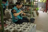  Bộ bình trà vẽ gà trống, họa tiết dân gian vẽ thủ công, gốm Thủ Biên thực hiện bởi Cô Yến-SP002325 