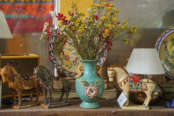  Bình Tý Anh, gốm thủ công mỹ nghệ Nam Bộ, H26 cm - 0104ty2031 