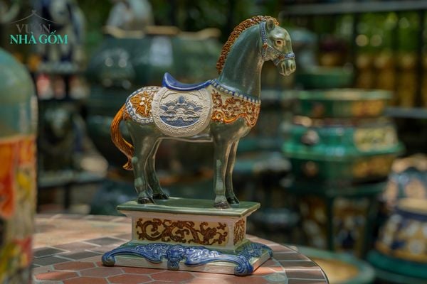  Tượng Ngựa gốm Thủ Biên có đế, sản xuất thủ công, cao cấp, làm quà tặng, C32xR12,5xD24cm- SP002483 
