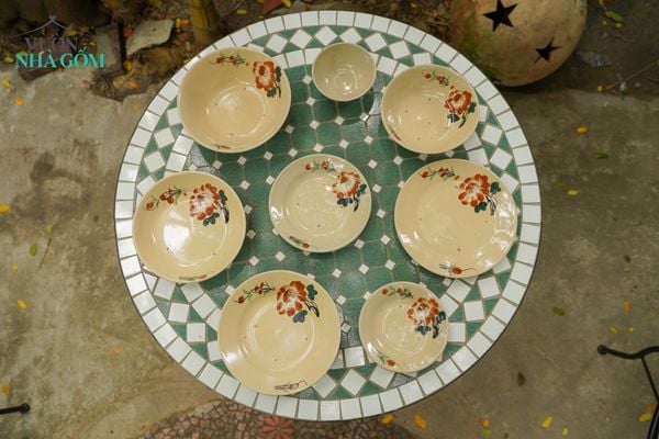  Dĩa trung vẽ tay họa tiết bông nâu, chén bát Lái Thiêu, R18xC3cm- SP002492 