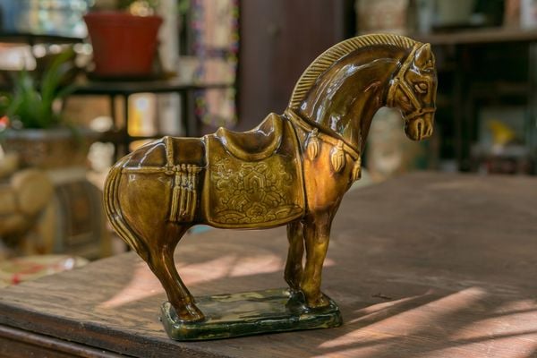  Ngựa gốm nâu vàng độc bản, gốm Thủ Biên, C17 x R25cm- SP001298 