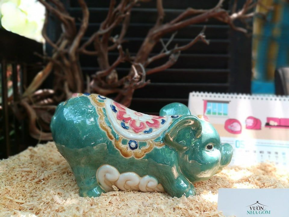  Heo tai tròn, đơn sắc, D27cm 