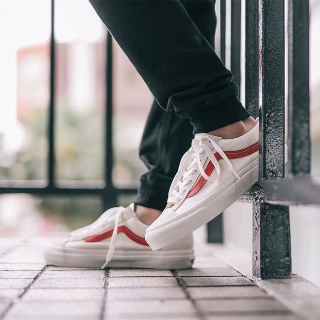 Vans Old Skool Style 36 Marshmallow Racing Red - VN0A3DZ3OXS – HỆ THỐNG CỬA  HÀNG THỜI TRANG NEWBOX