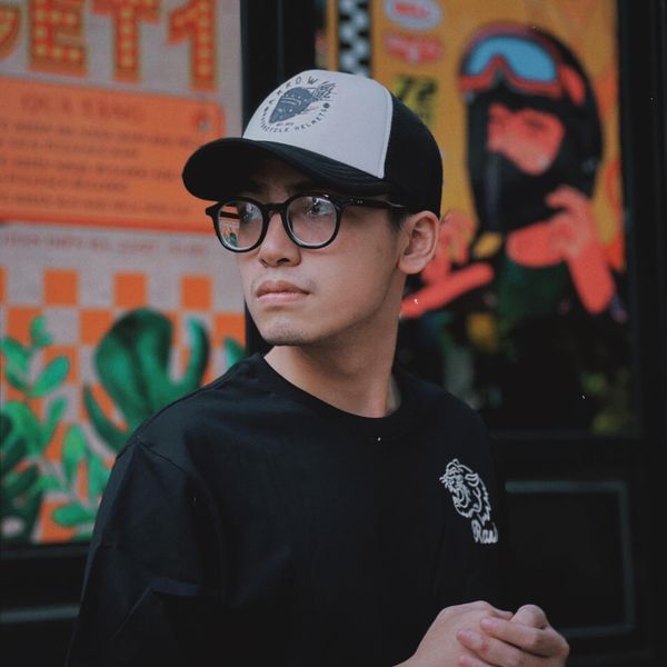 Nón trucker Raw trắng
