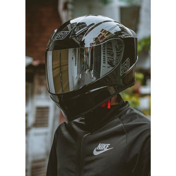EGO E-8 Plus Solid Gloss Black