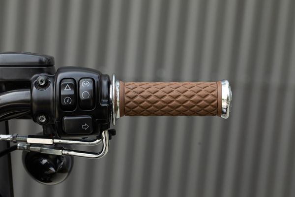 Biltwell grips alumicore - thruster chocolate (1