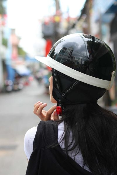 Raw Boso V2 xám metallic v. trắng bóng