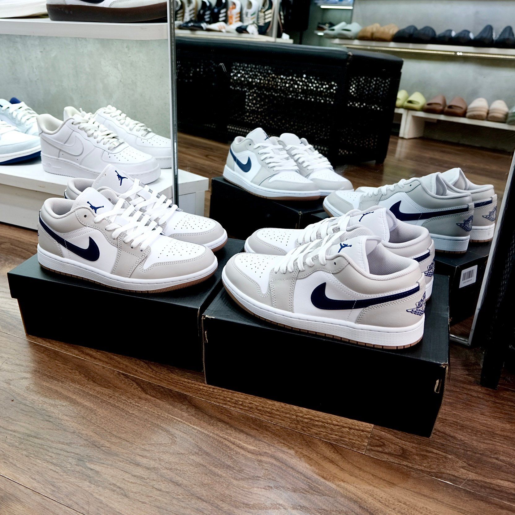  Giày Nike Air Jordan 1 Low GS ‘White Neutral Grey’ [ 553560 146 ] 