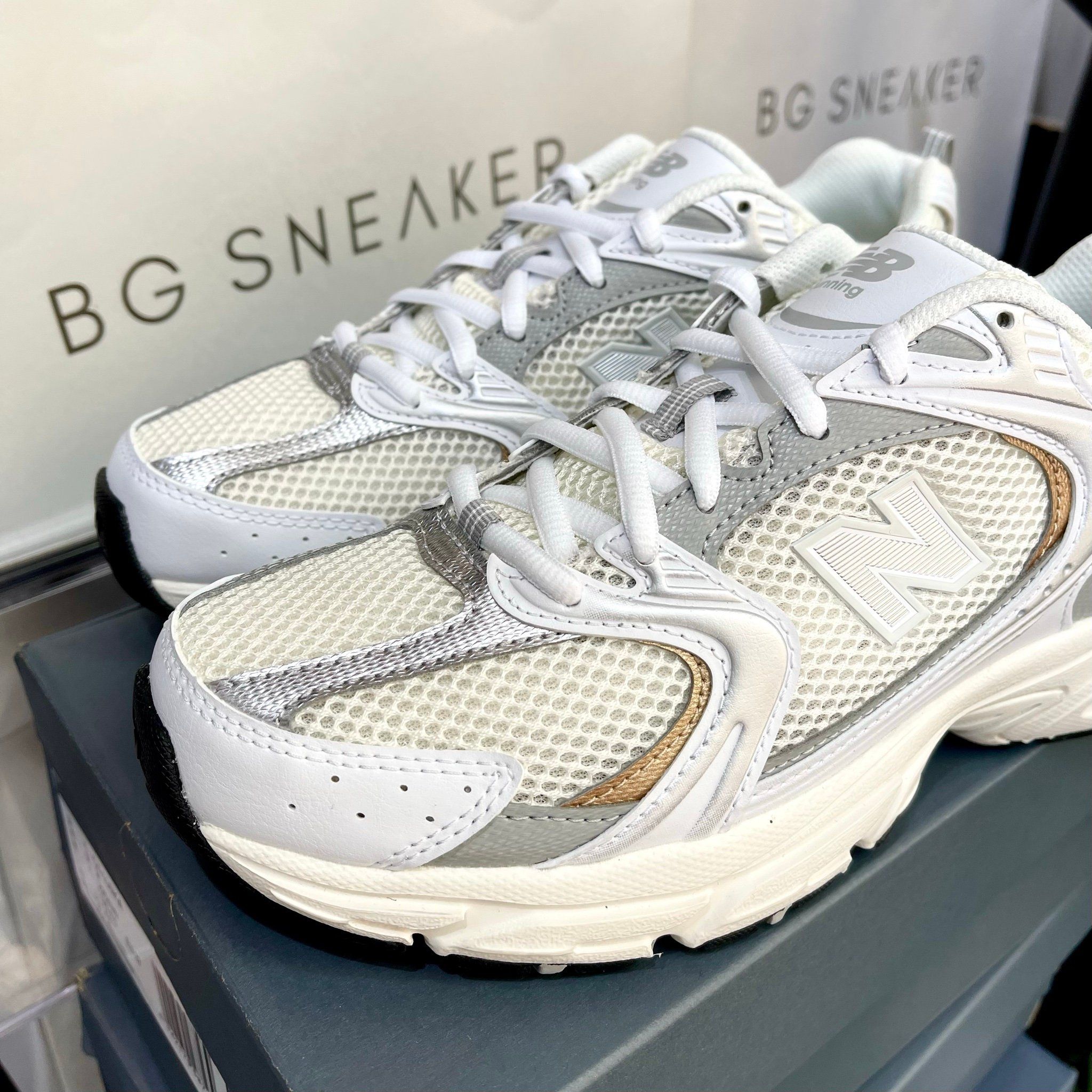  Giày New Balance 530 Angora MR530DAM 