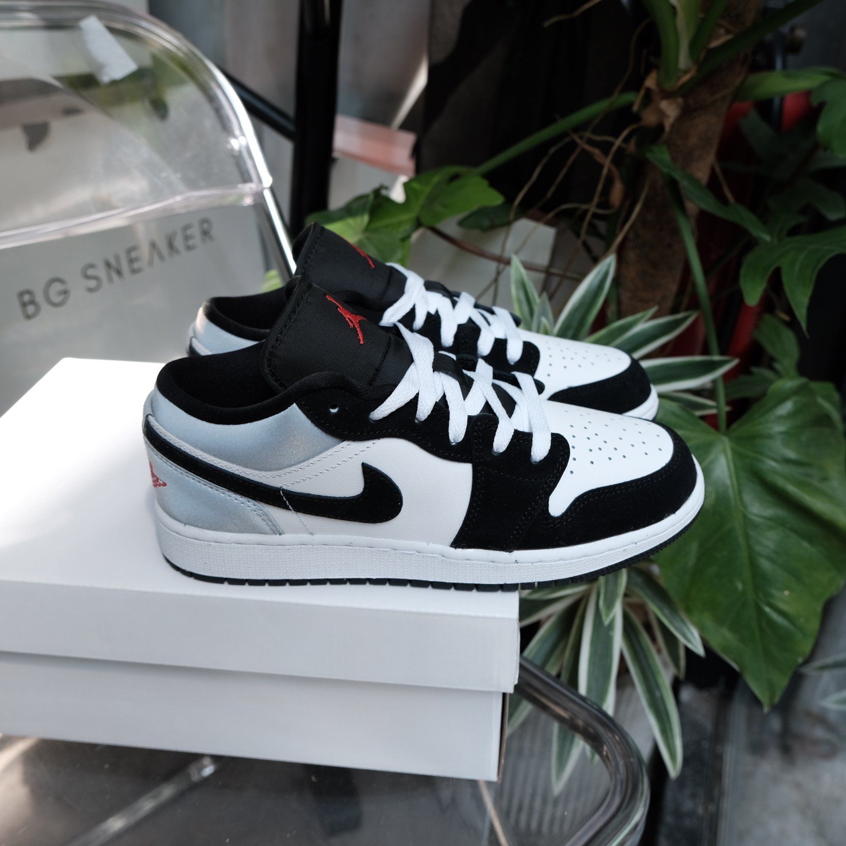  Giày Nike Air Jordan 1 Low GS Panda Toe HF3188 106 