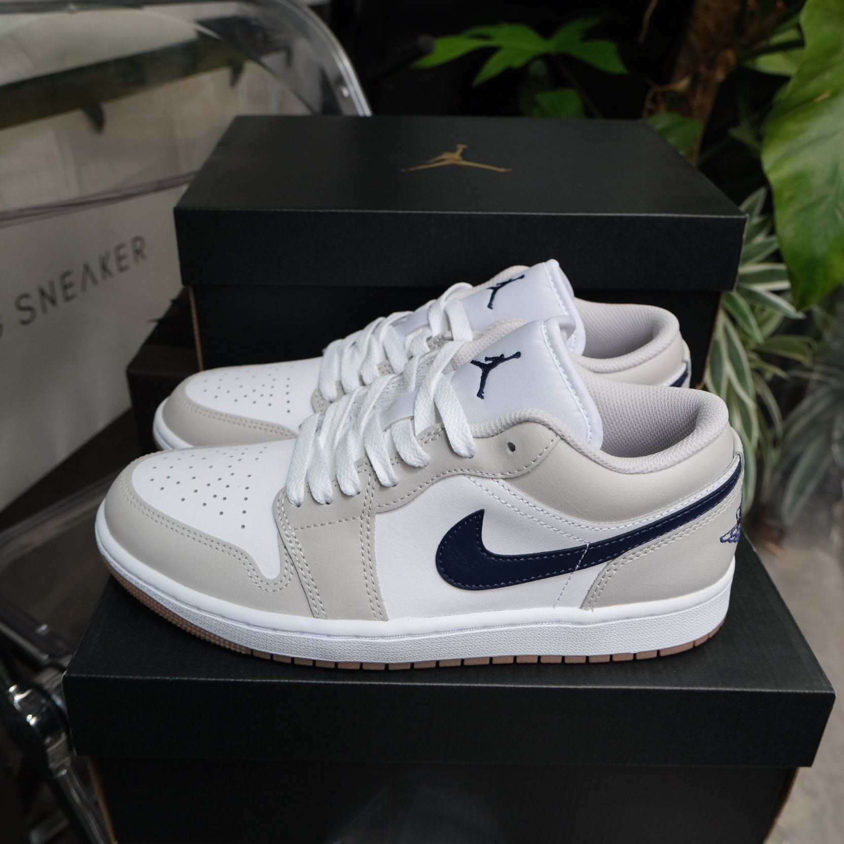  Giày Nike Air Jordan 1 Low GS ‘White Neutral Grey’ [ 553560 146 ] 