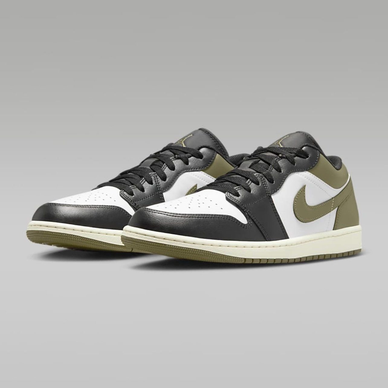  Giày Nike Air Jordan 1 Low Black Toe Medium Olive 553558-092 