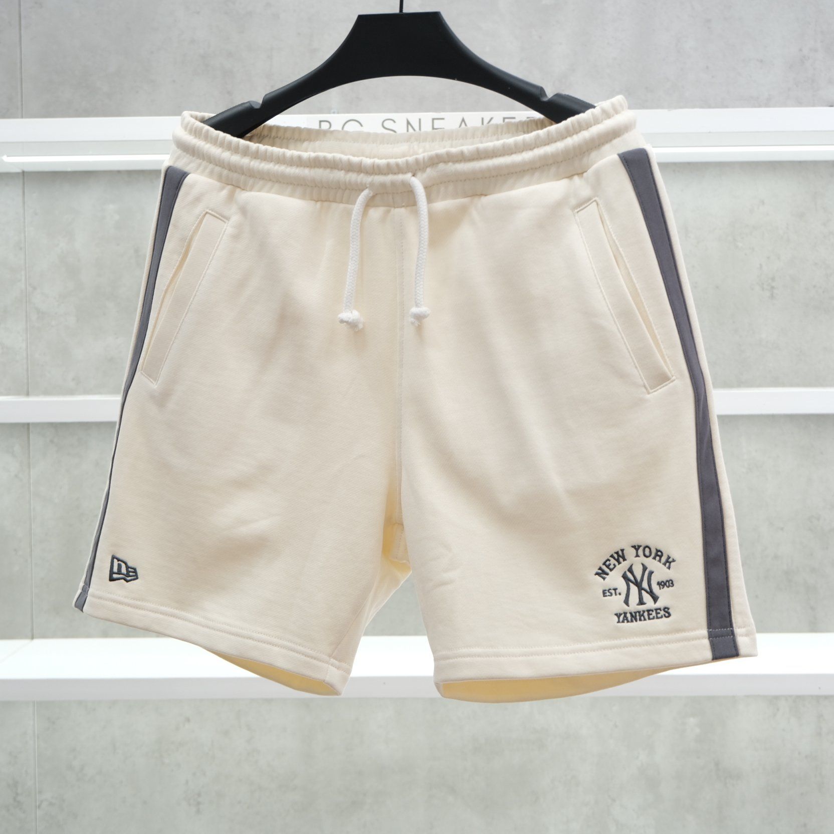  Quần Short New Era  Logo NY Cream Navy 14578791 