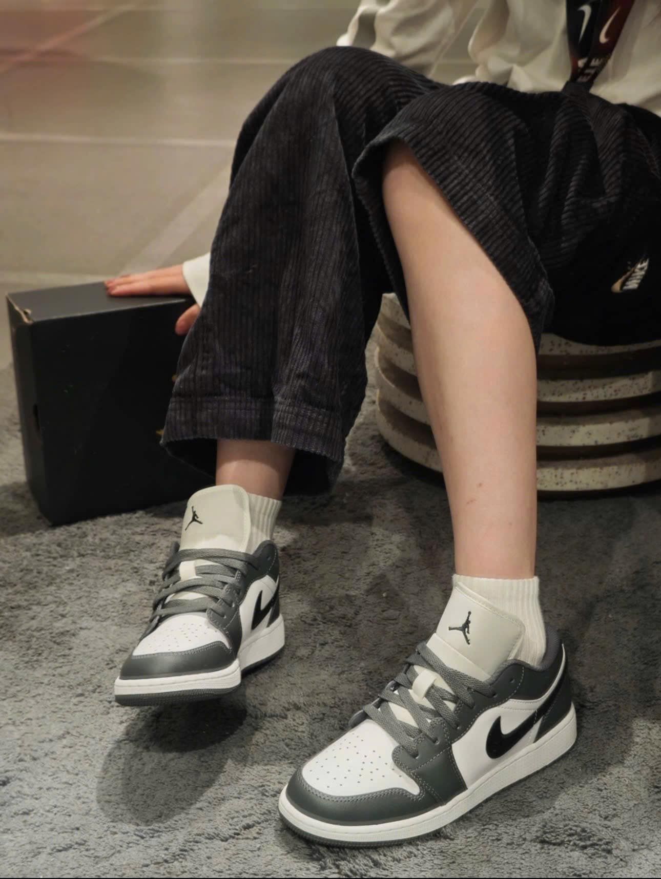  Giày Nike Air Jordan 1 Low GS Iron Grey [ 553560 152 ] 