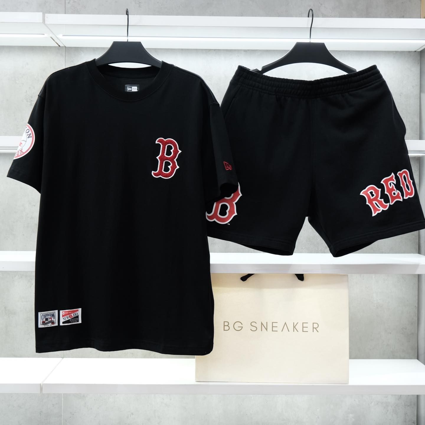  Áo Thun New Era  Boston Red Sox Black Logo Paint 14785688 