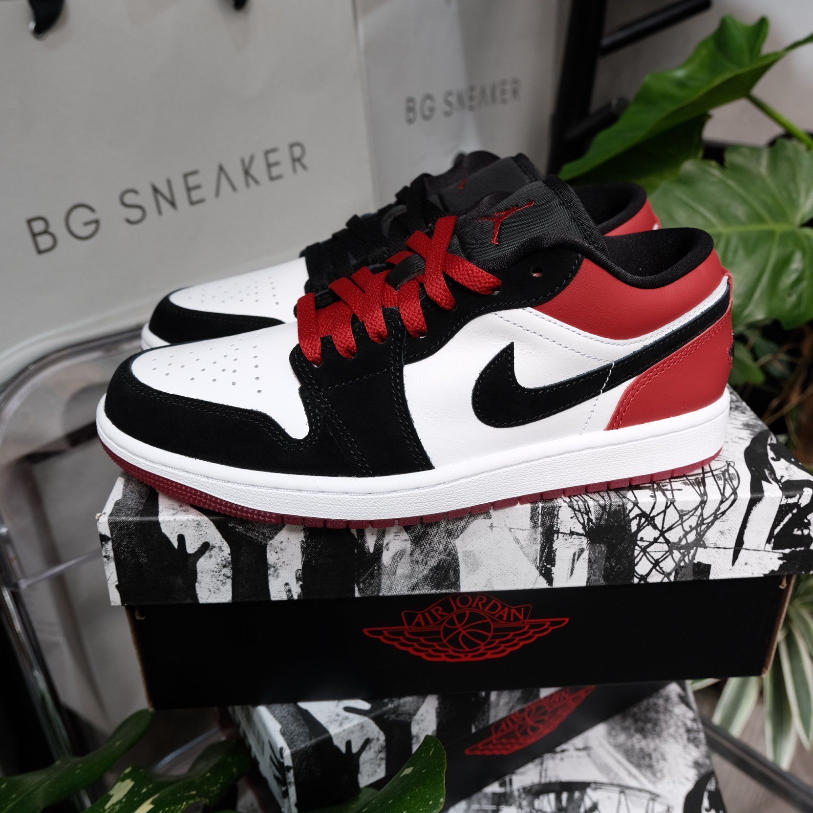 Giày Nike Air Jordan 1 Low SE Black Toe 2025 IB8971-106 