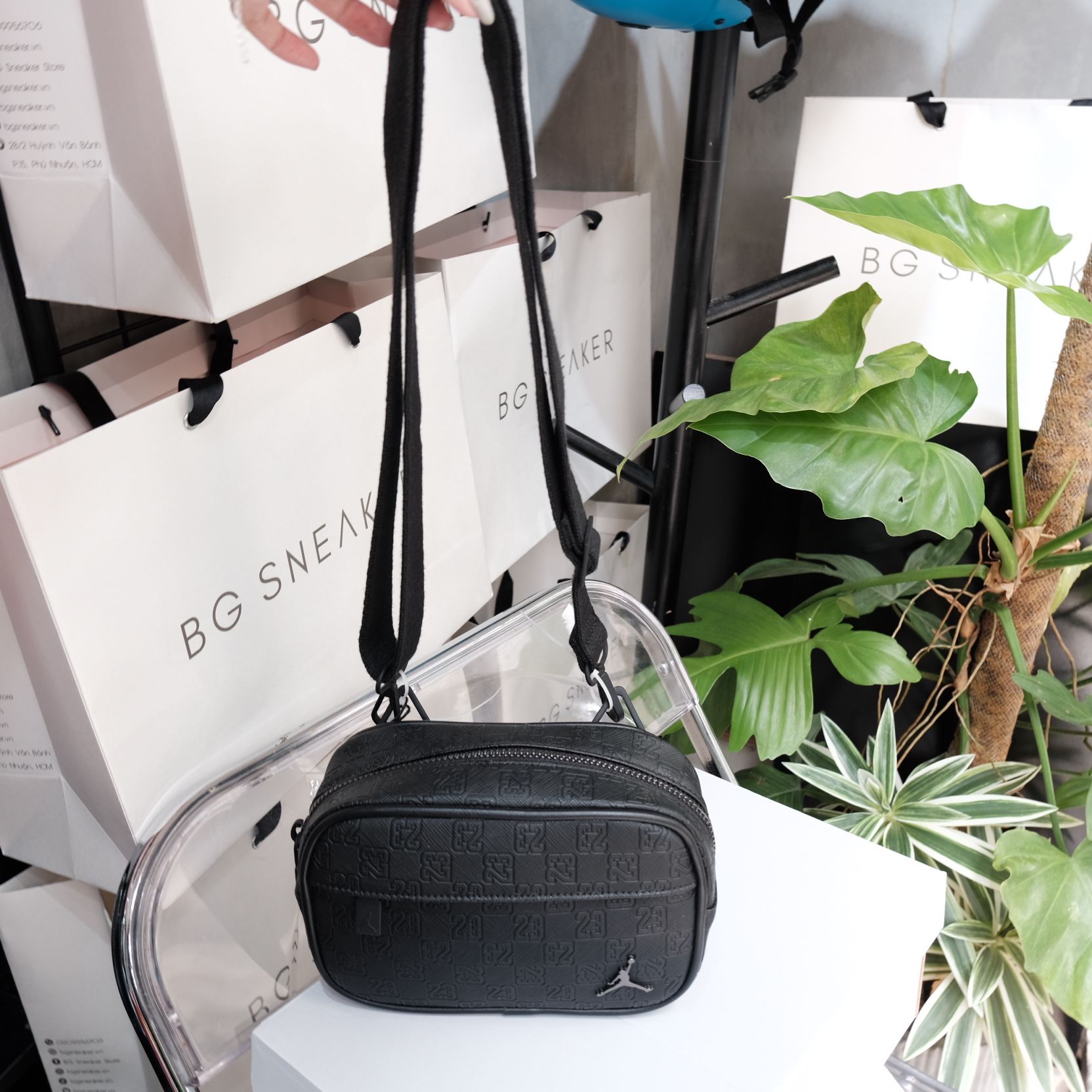  Túi Nike Jordan Monogram Camera Bag Black  HV1622 010 