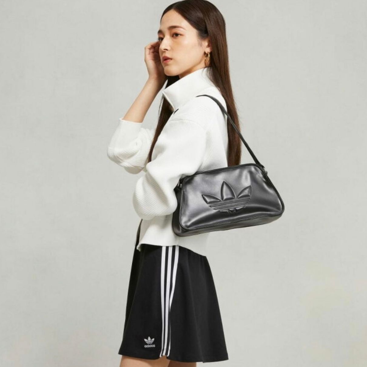  TÚI  ADIDAS ĐEO VAI BLACK LOGO bag IT7380 