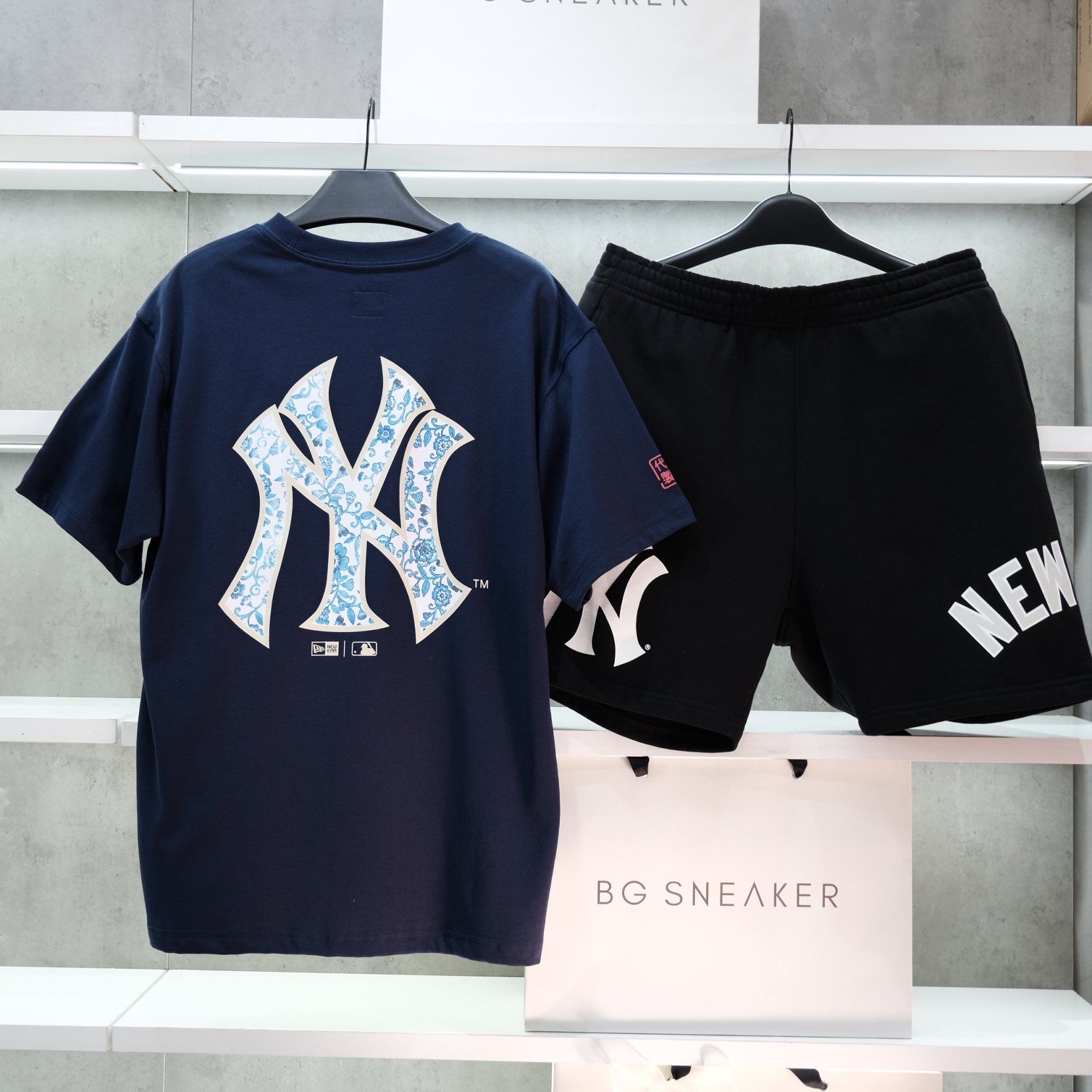  Áo Thun  New Era NY YANKEE Navy  Flower 14385073 