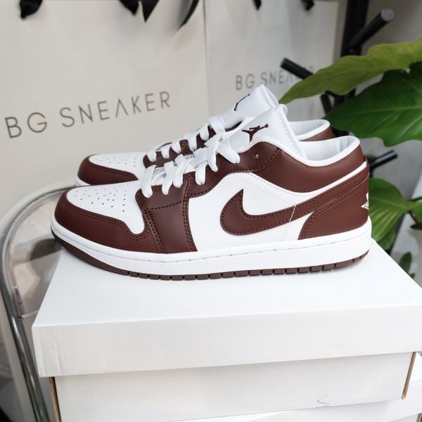  Giày Nike Air Jordan 1 Low Gets A Familiar  Team Red DC0774-116 