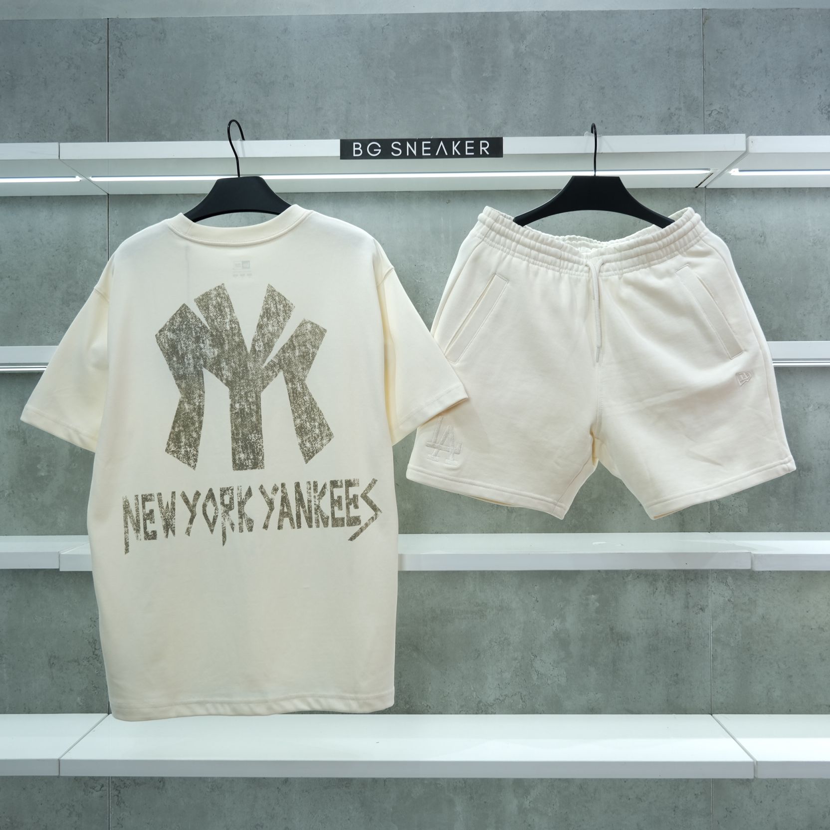  Áo Thun New Era New York Yankees Cream 12224555 