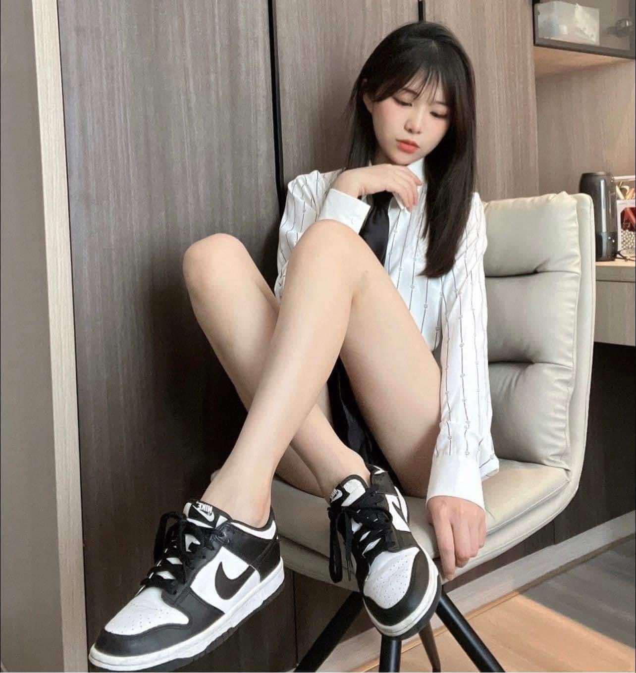  Giày Nike Dunk Low Retro White Black Panda (GS) CW1590-100 