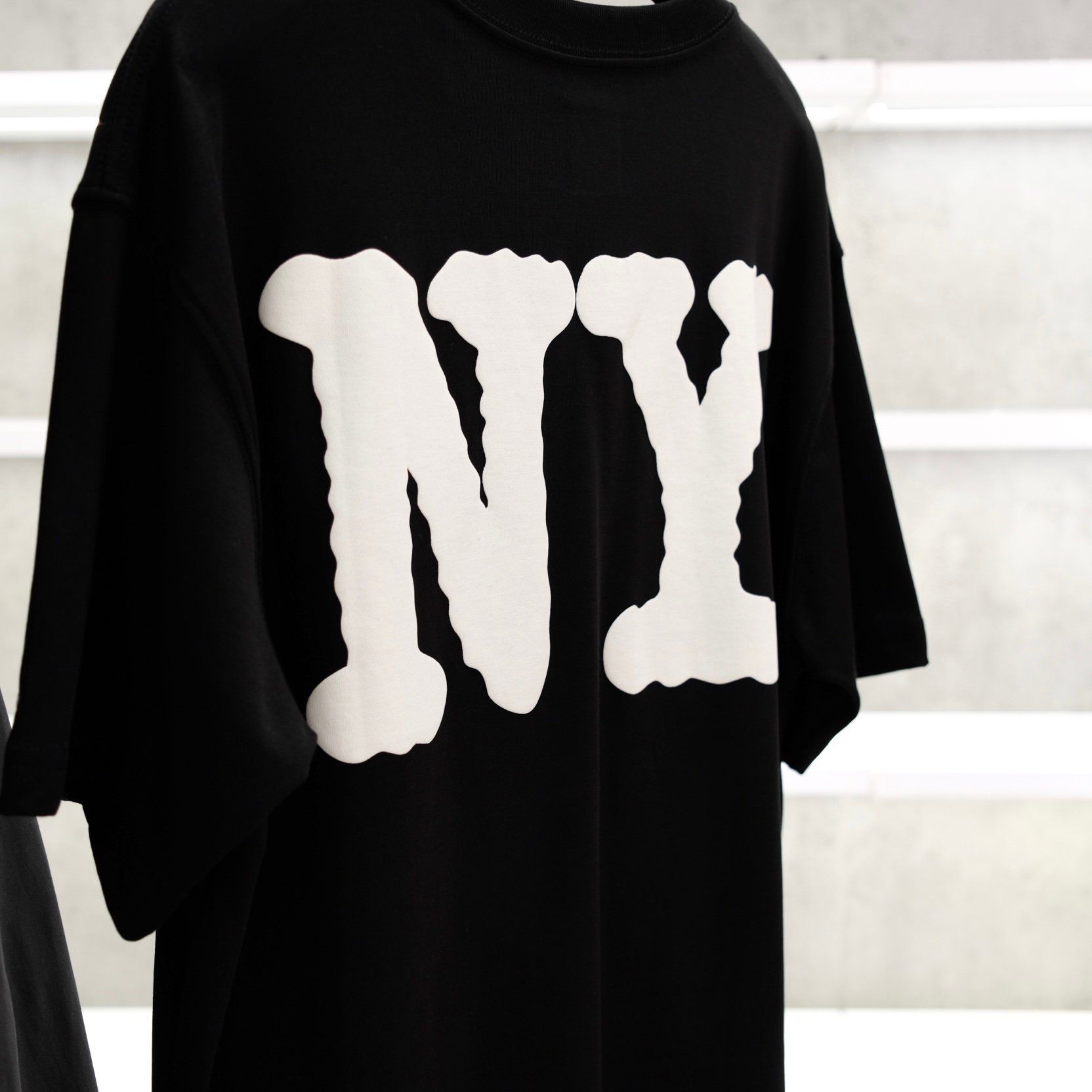  Áo Thun New Era New York Black White 15655588 