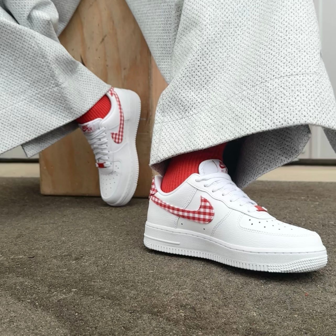 Nike Air Force 1 07 Essential Mystic Red Gingham DZ2784 101
