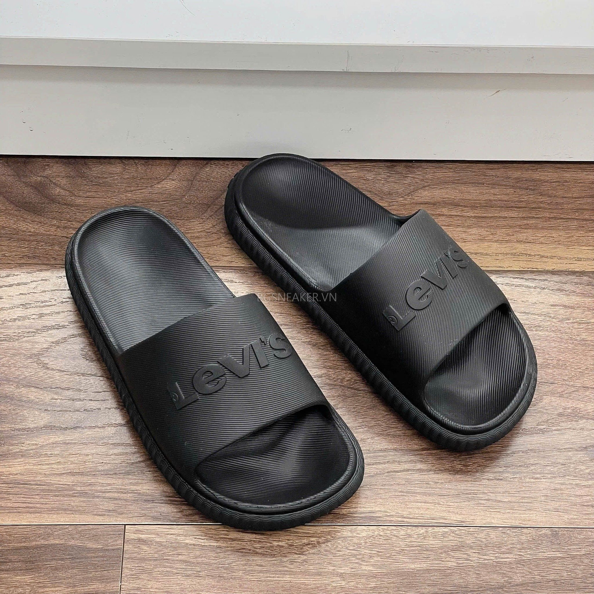  Dép Levi's June Next Foam Black 