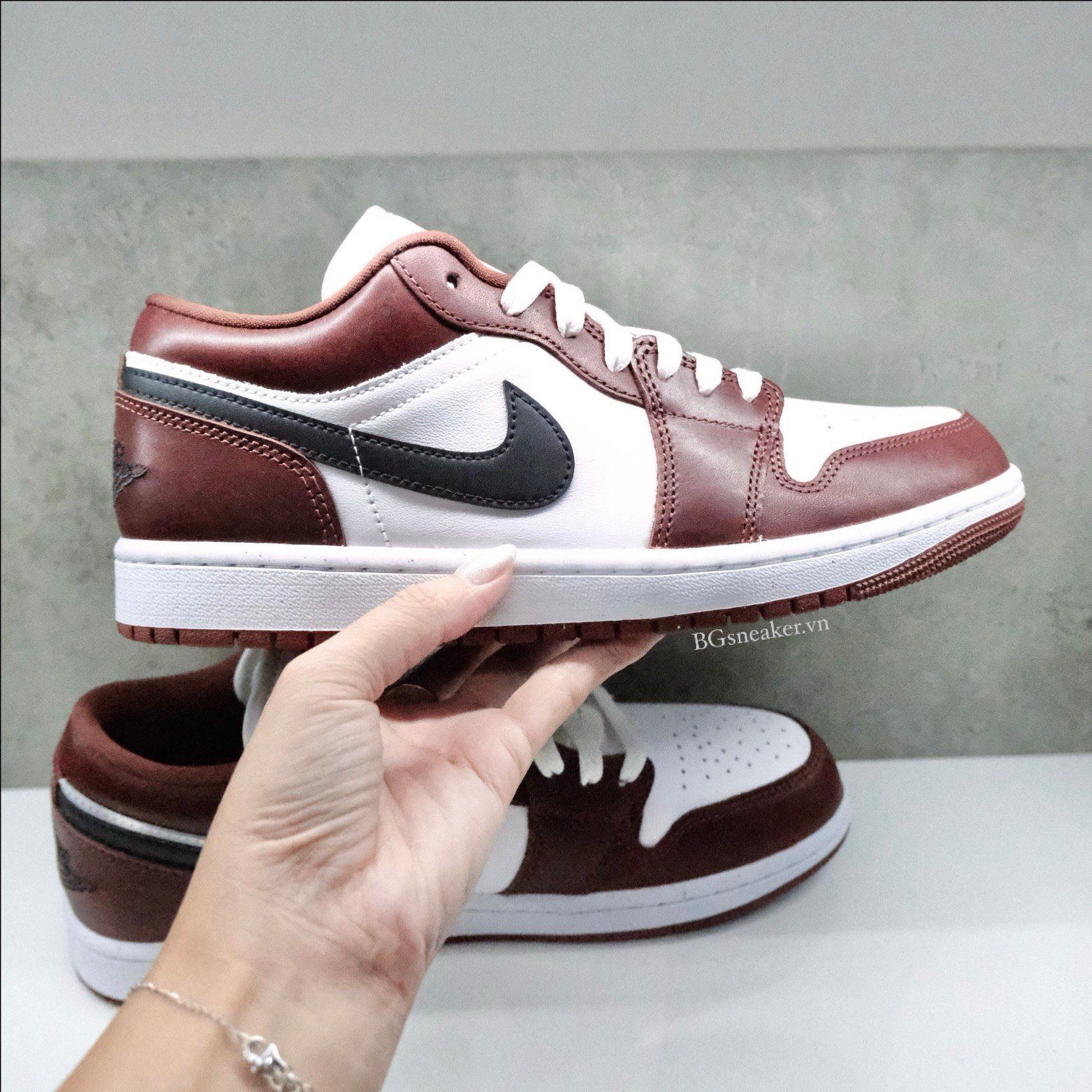  Giày Nike Air Jordan 1 Low SE Dark Pony HF3148-102 / HF3188 102 