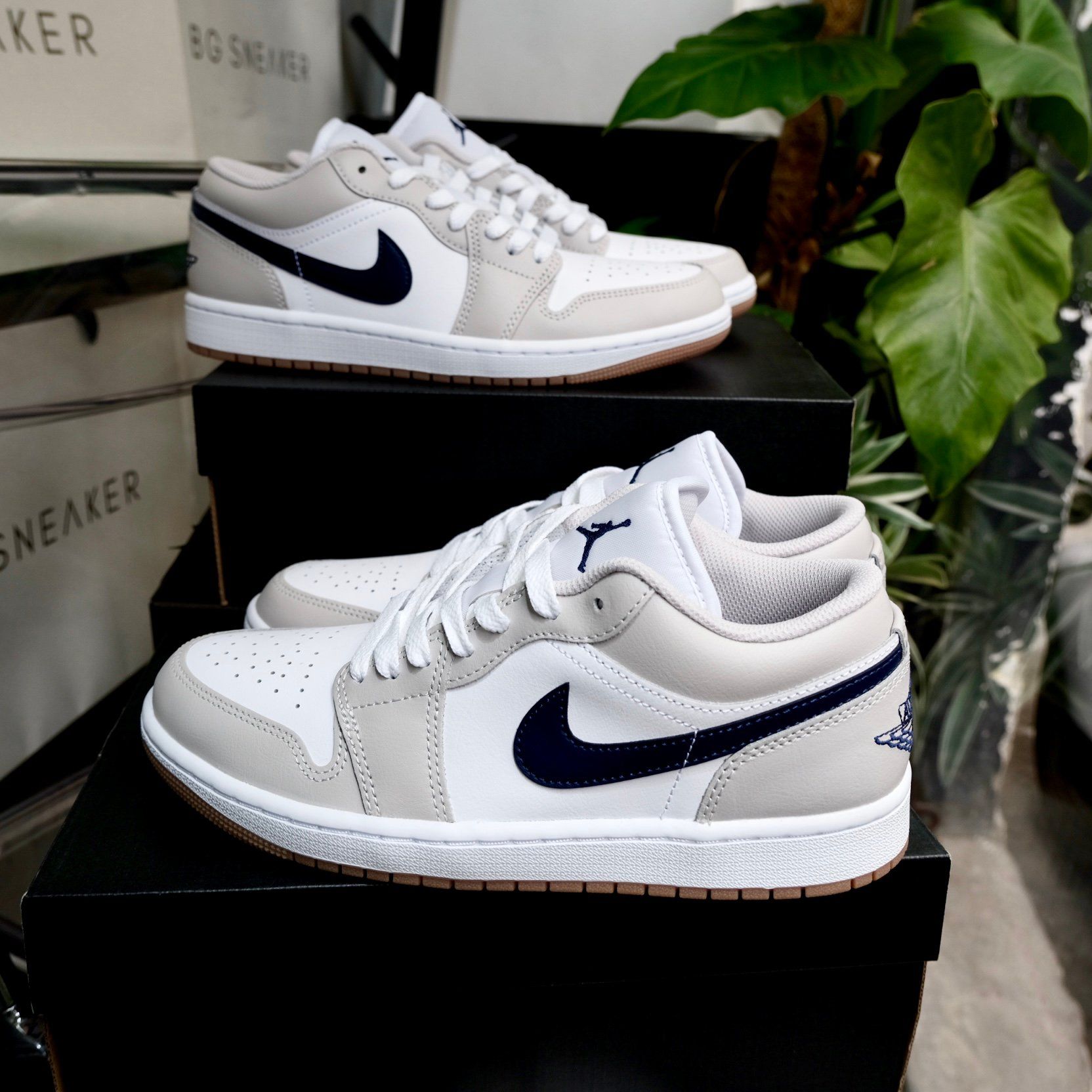  Giày Nike Air Jordan 1 Low GS ‘White Neutral Grey’ [ 553560 146 ] 