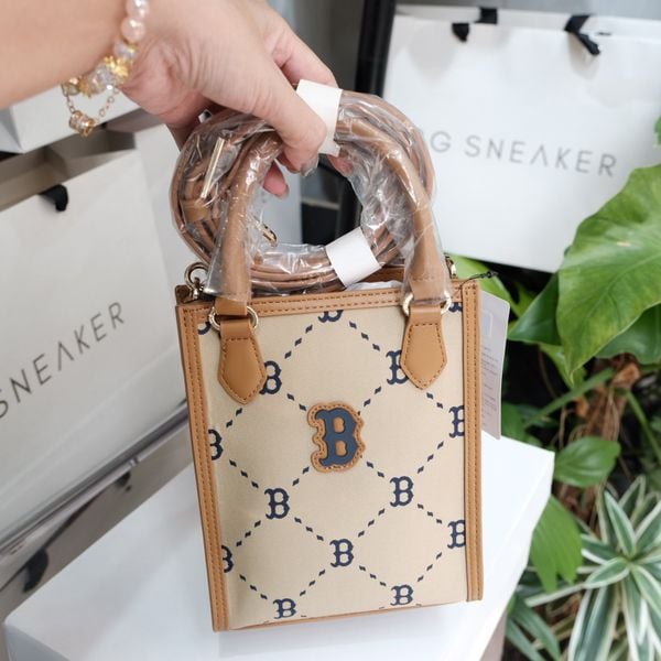  Túi MLB  Monogram Tote Bag Mini Boston  Brown  7ACRMD35N -43BGS 