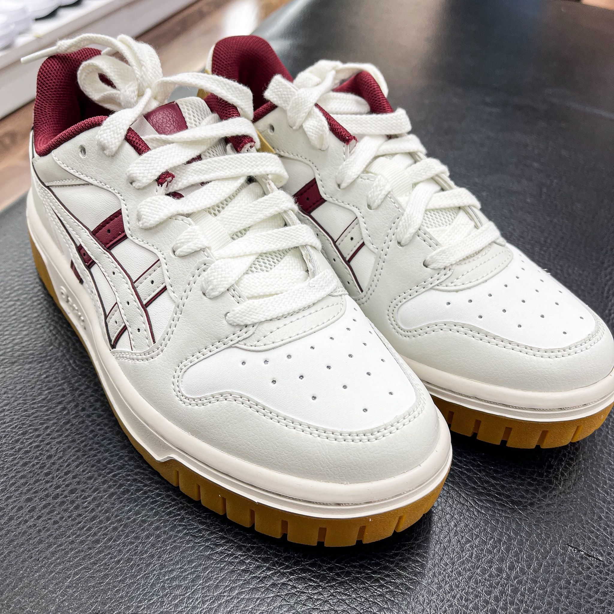  Giày Asics Court MZ 2.0 'White/RED/ Brown' [ 1203a405 103 ] 