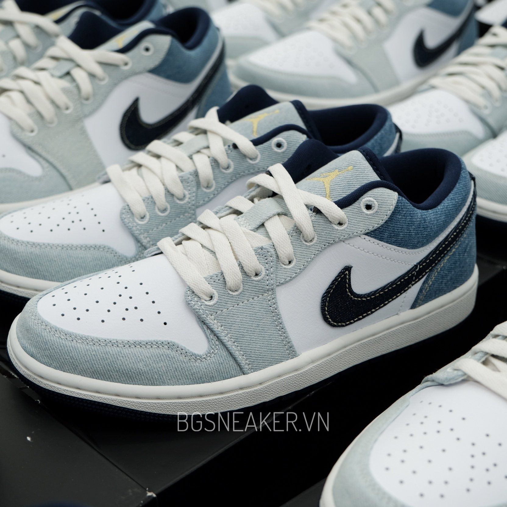  Giày Nike Air Jordan 1 Low SE Light Denim IH0648-141 
