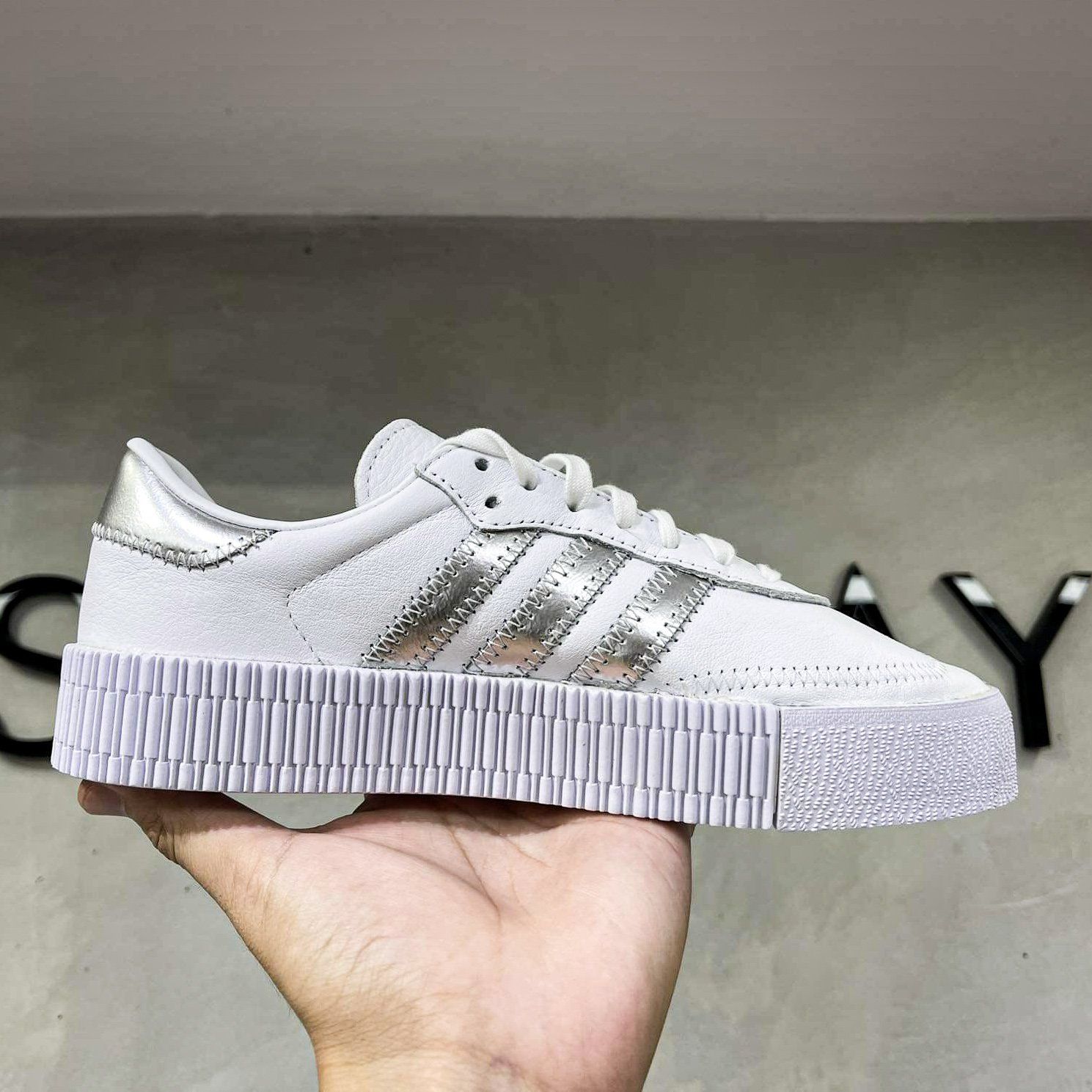  Adidas Wmns Sambarose Cloud White Silver   EE9017 